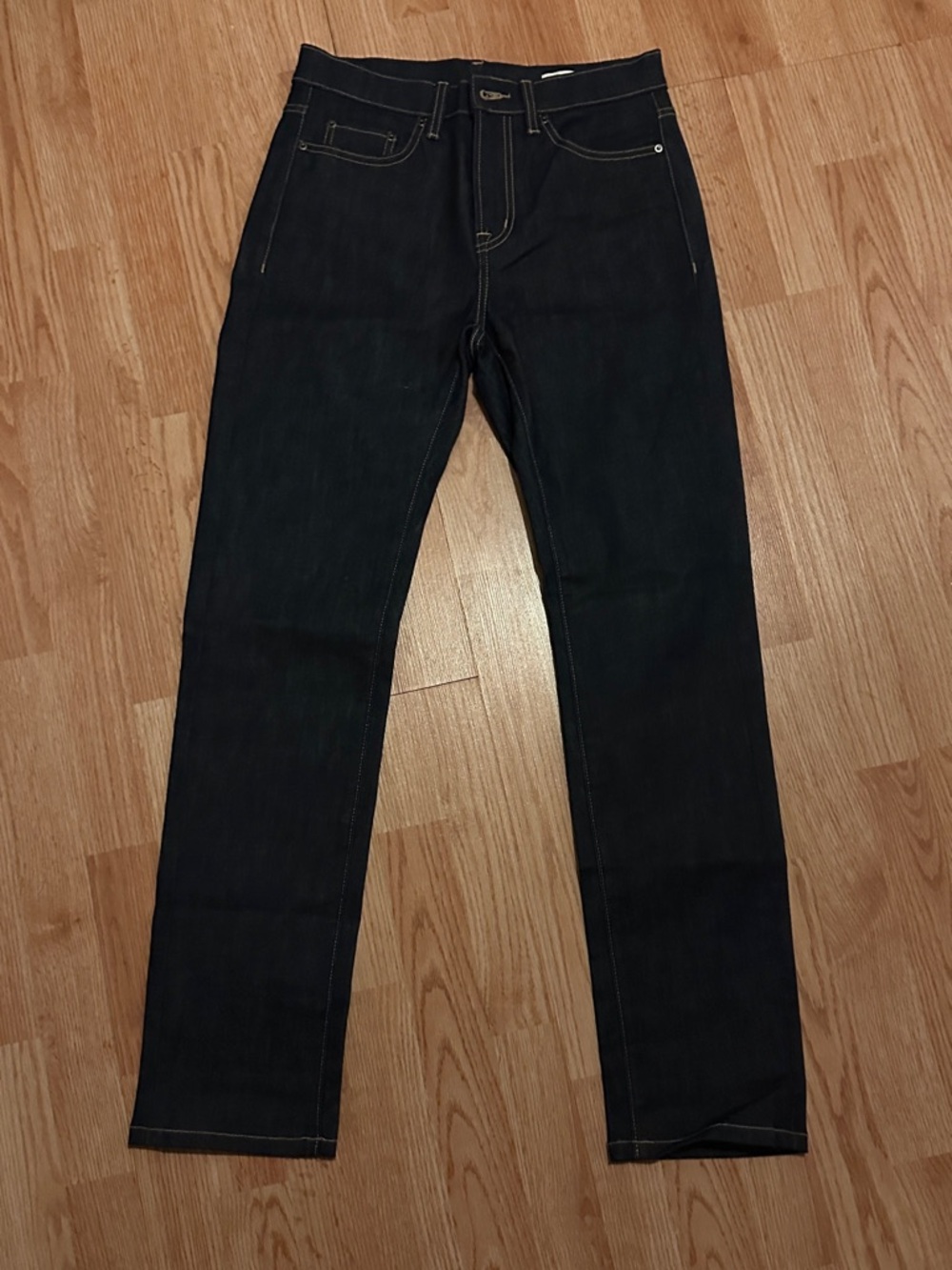 RW&CO. Men's indigo Slim-Straight Jeans